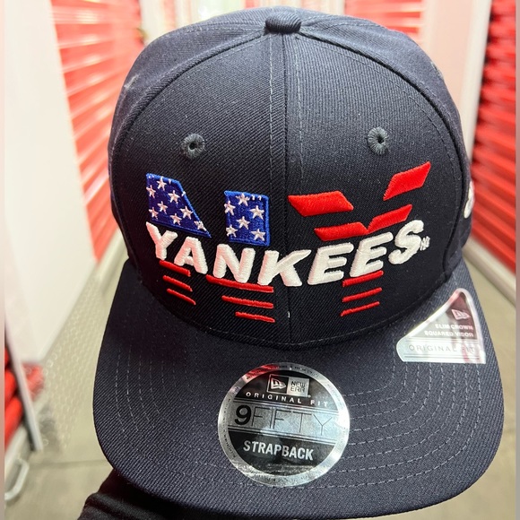 YANKEES 🔥🔥 NEW ERA 9FIFTY Slim Crown Navy World Series Strapback Hat $34… - Picture 8 of 15